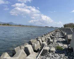 4月　かっぱの川そうじ