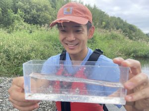 Read more about the article アウトドアガイドと行く、吉野川流域ツアー　第一弾『魚を獲って、生息環境について学ぶ＠鮎喰川　ガイド：庄野耕生（水中カメラマン）』