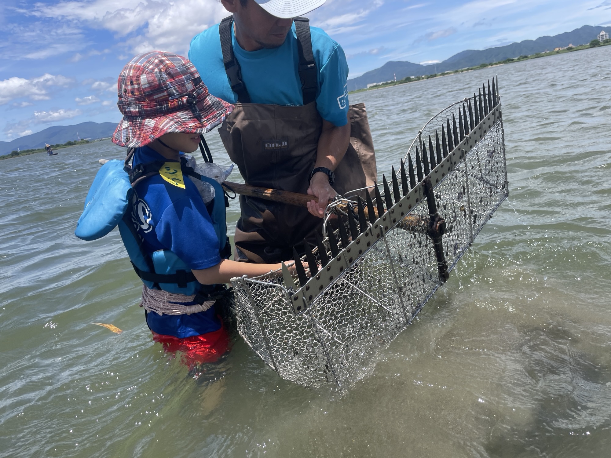 You are currently viewing 6月 水辺の教室　「じょれんってなぁに？」〜しじみ漁を体験しよう！〜
